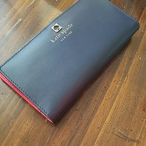 NWOT- Navy/Red Kate Spade Wallet